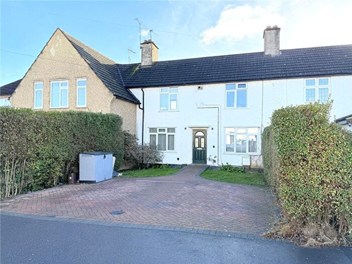 3 Bedroom Terraced House For Sale In Bourn Avenue, Barnet, EN4