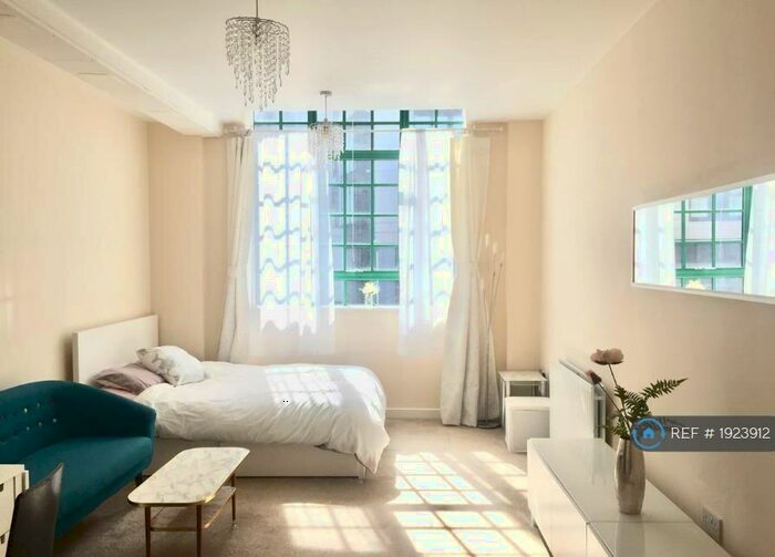 Studio To Rent In Taylor Place, London, E3