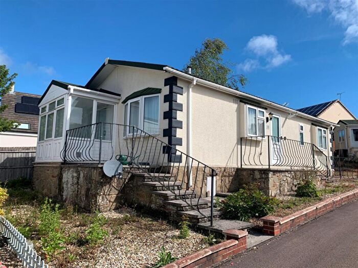 2 Bedroom Retirement Property For Sale In Glenmore Road, Cinderford, GL14