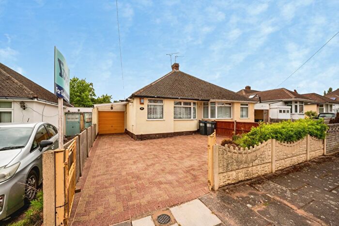 2 Bedroom Semi-Detached Bungalow For Sale In Flamborough Close, Birmingham, B34