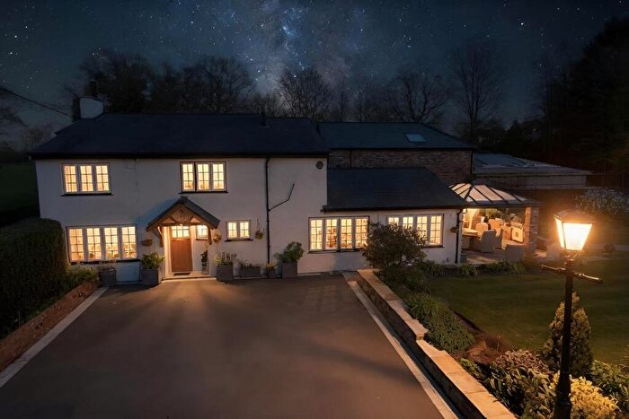 4 Bedroom Detached House For Sale In Brookledge Lane, Adlington, Macclesfield, SK10