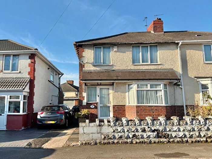3 Bedroom Semi Detached House For Sale In Springfield Crescent, West Bromwich, West Midlands, B70