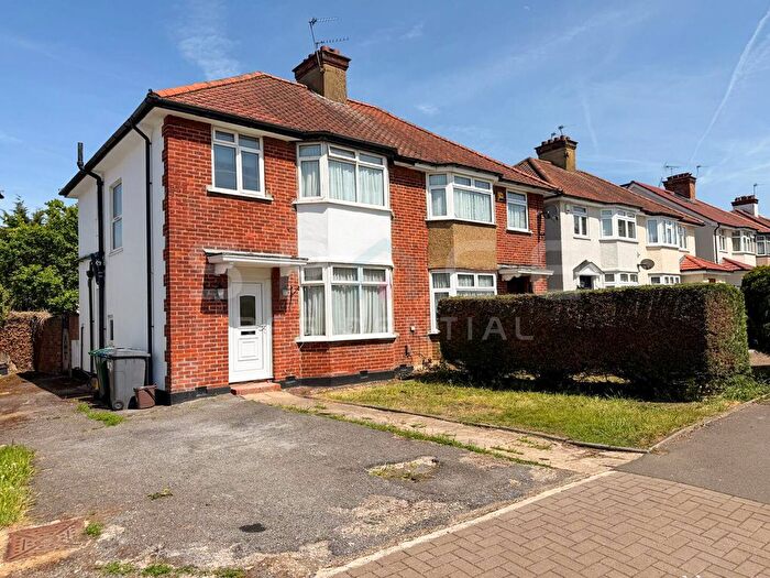 3 Bedroom Semi Detached House For Sale In Deans Way, Edgware, HA8