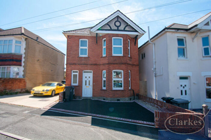3 Bedroom Detached House For Sale In Detached Strouden Road, Winton Bournemouth, BH9