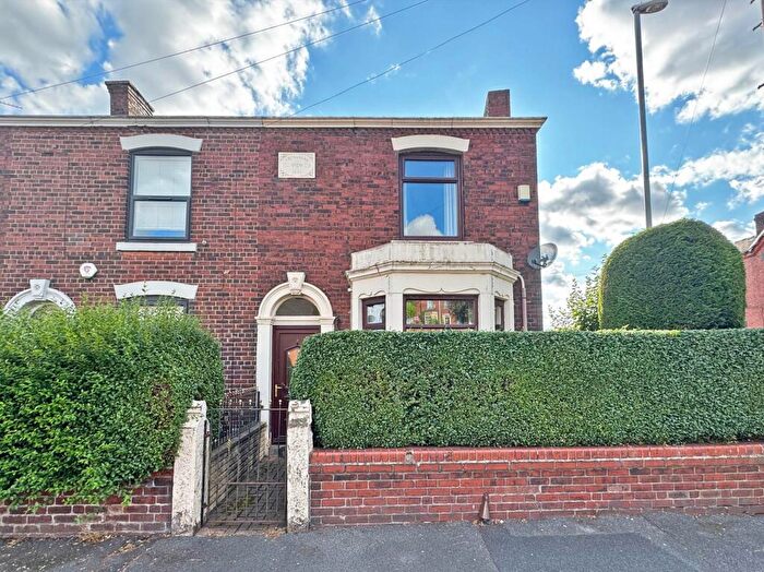 3 Bedroom End Of Terrace House For Sale In Stamford Road, Lees, OL4