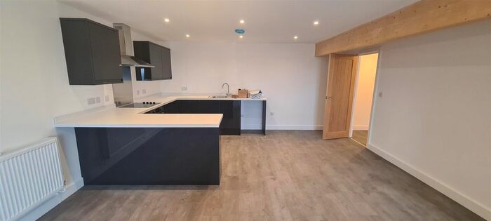 1 Bedroom Flat To Rent In West Street, Fareham, PO16