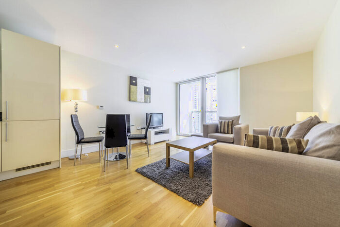 1 Bedroom Apartment To Rent In Millharbour, London, E14