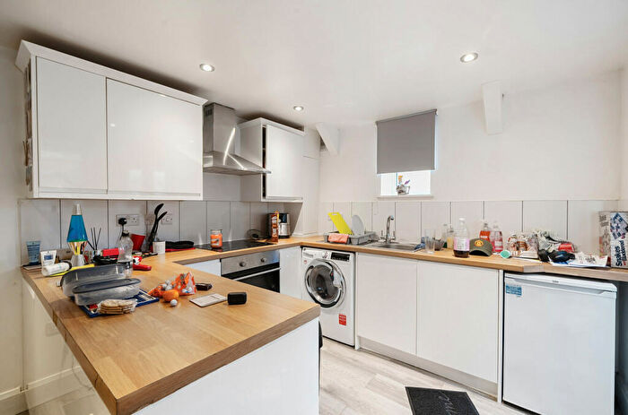 1 Bedroom Flat For Sale In Dragon Parade, Harrogate, North Yorkshire, HG1