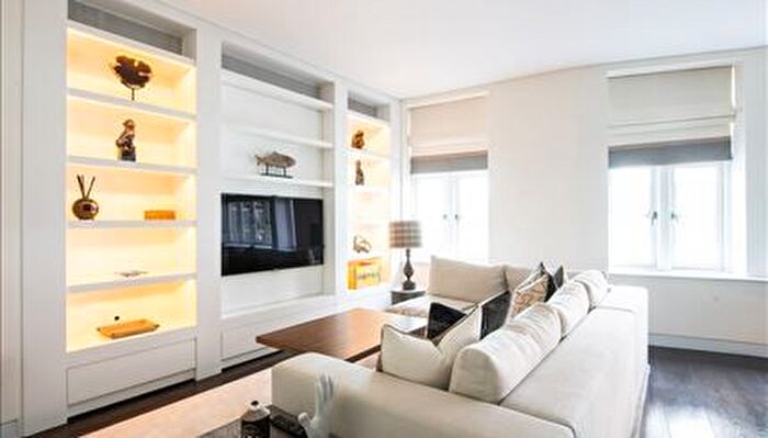 2 Bedroom Flat To Rent In Binney Street, Mayfair, W1K