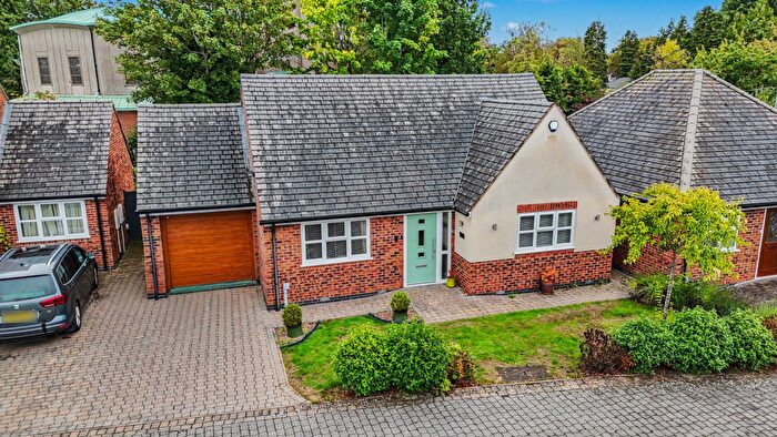 2 Bedroom Detached Bungalow For Sale In The Robins, Birmingham, B28