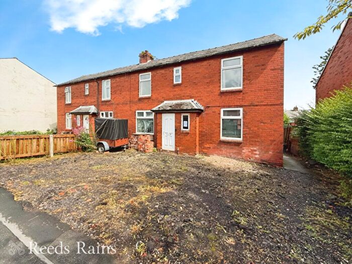 3 Bedroom Semi-Detached House For Sale In Pall Mall, Chorley, Lancashire, PR7