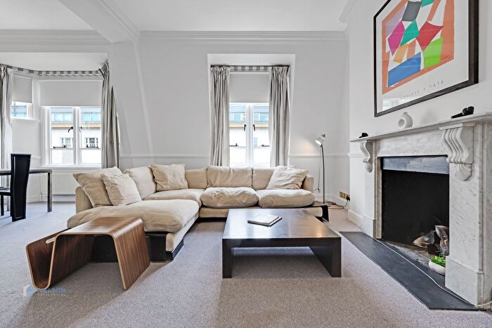 2 Bedroom Flat To Rent In Berkeley Street, London, W1J