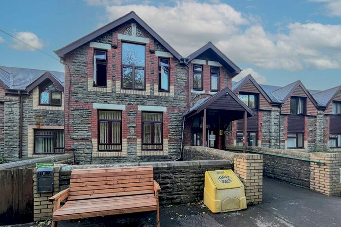 2 Bedroom Maisonette To Rent In Glan Yr Afon, Ruperra Street, New Tredegar, NP24