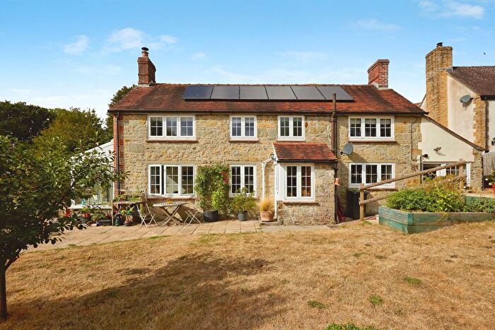3 Bedroom Detached House For Sale In ., Bourton, Gillingham, SP8