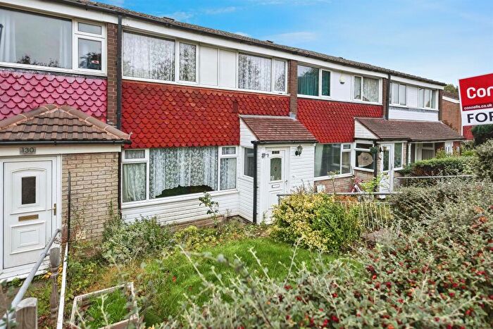 3 Bedroom Terraced House For Sale In Jiggins Lane, Birmingham, B32