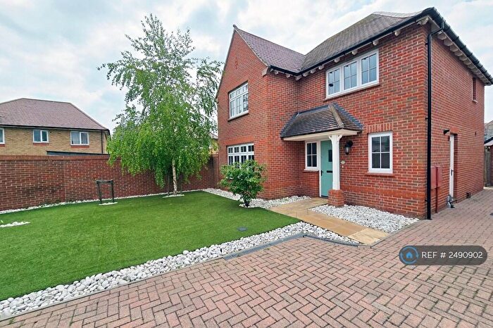 4 Bedroom Detached House To Rent In Sellars Way, Basildon, SS15