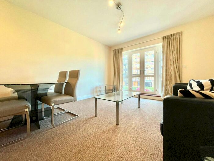2 Bedroom Apartment To Rent In Luscinia View, Napier Road, Reading, Berkshire, RG1