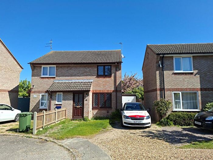 2 Bedroom Semi Detached House For Sale In Gunthorpe, PE4