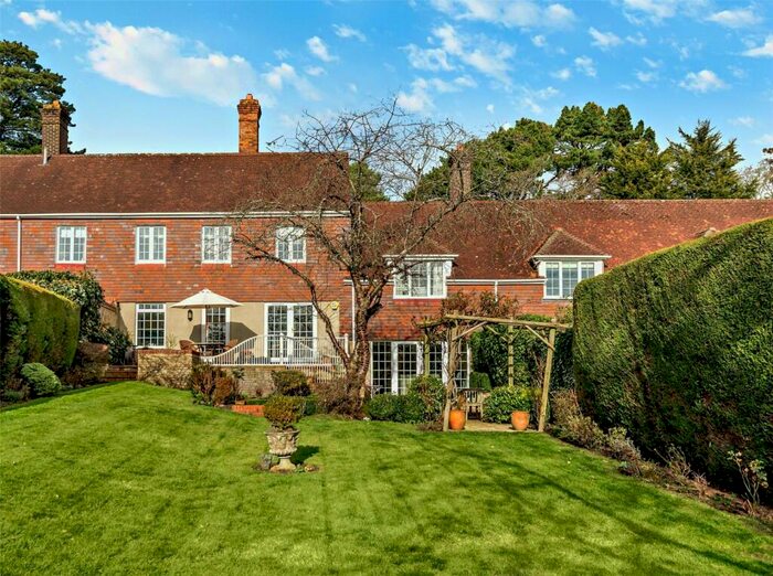 3 Bedroom House For Sale In Yattendon Court Gardens, Yattendon, Berkshire, RG18