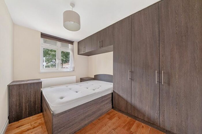 4 Bedroom Flat To Rent In New Place Square, Bermondsey, SE16