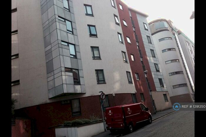 1 Bedroom Flat To Rent In The Citadel, Manchester, M4