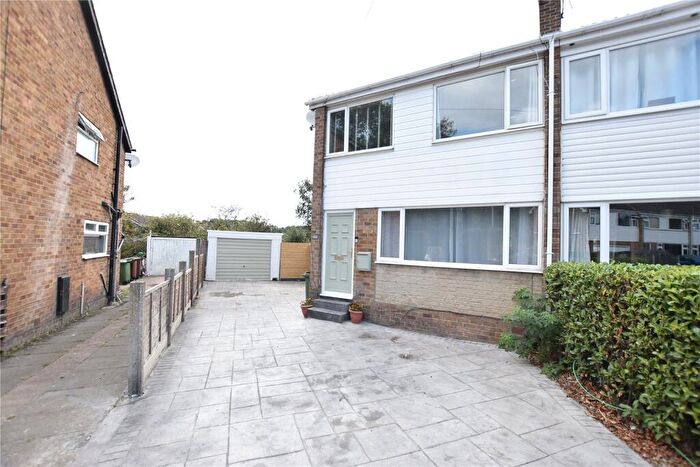 3 Bedroom Semi-Detached House To Rent In Moorgate Road, Kippax, Leeds, West Yorkshire, LS25