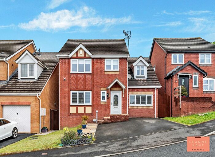 4 Bedroom Detached House For Sale In Dol Y Felin, Bedwas, CF83