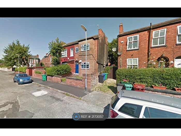 1 Bedroom Flat To Rent In Peel Grove, Manchester, M12