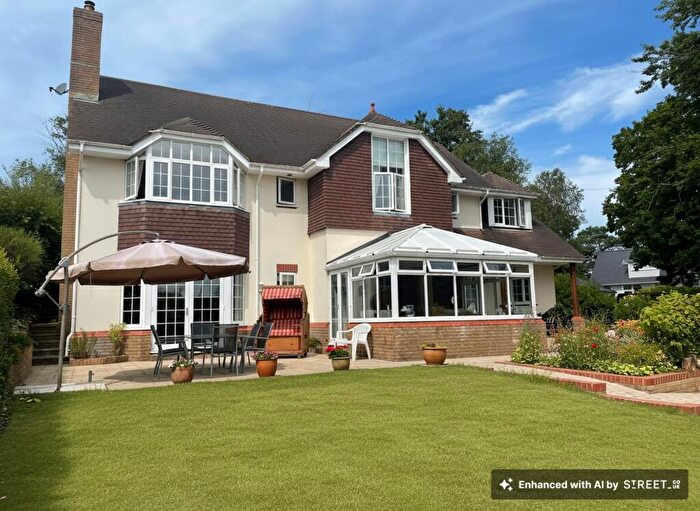 4 Bedroom Detached House For Sale In Blake Hill Crescent, Lilliput, Poole, BH14