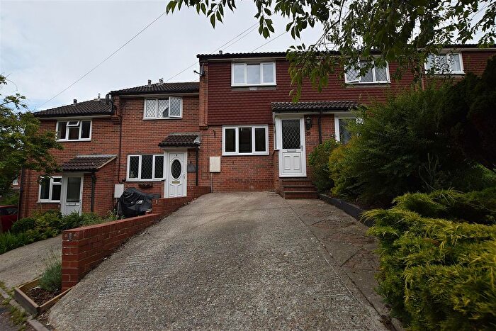 2 Bedroom Terraced House To Rent In Becket Close, Hastings, TN34