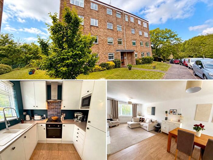 2 Bedroom Apartment For Sale In Steepdene, Lower Parkstone, Poole, Dorset, BH14