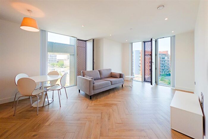 2 Bedroom Apartment To Rent In Elizabeth Tower, M15