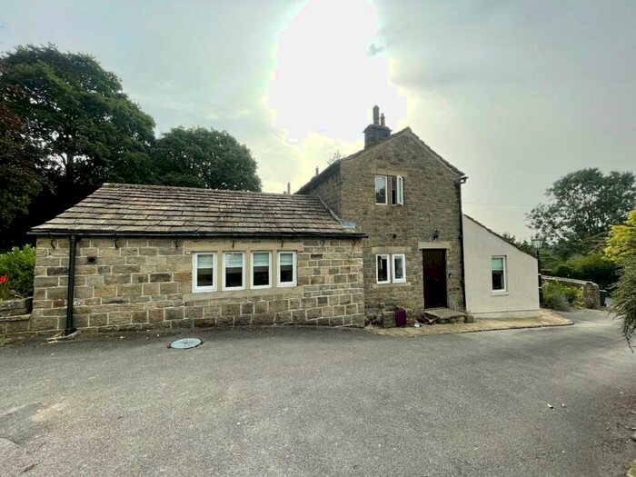 4 Bedroom House To Rent In Spring Lane, Eldwick, Bingley, West Yorkshire, Uk, BD16