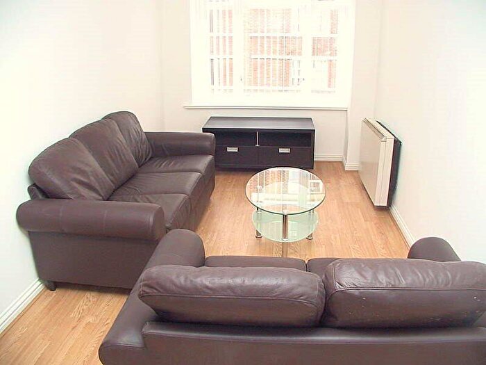 3 Bedroom Flat To Rent In Portman Mews, Shieldfield, NE2