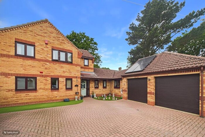 3 Bedroom Detached House For Sale In Warboys Road, Old Hurst, Huntingdon, Cambridgeshire, PE28