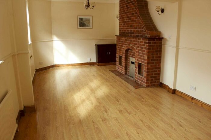 3 Bedroom End Of Terrace House For Sale In Dunton Street, Leicester, LE3