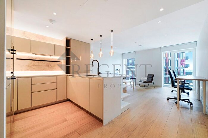 1 Bedroom Flat To Rent In Parkside Apartments, Cascade Way, W12