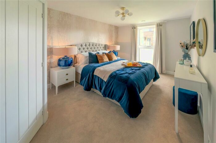 1 Bedroom Flat For Sale In Goring Street, Goring-by-Sea, Worthing, West Sussex, BN12