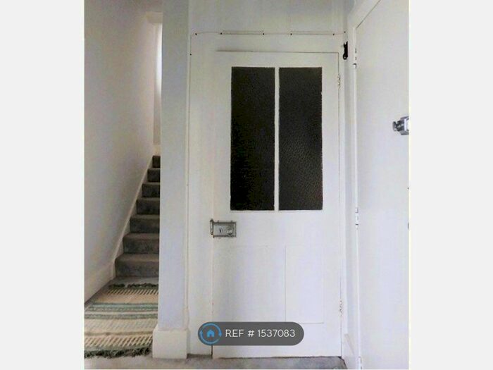 1 Bedroom Flat To Rent In Park Road, Bexhill, TN39