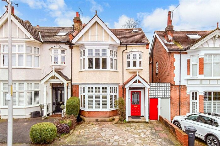 4 Bedroom End Terrace House For Sale In Empress Avenue, Woodford Green, Essex, IG8