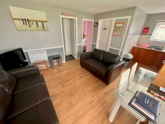 2 Bedroom Chalet For Sale In Hemsby, NR29