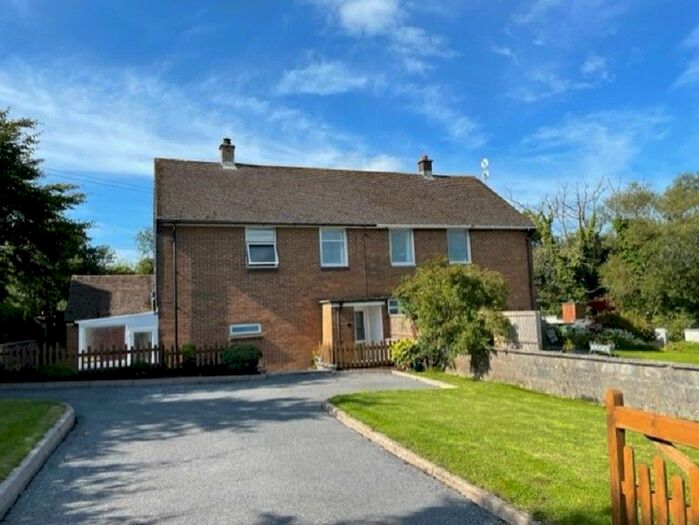 3 Bedroom Semi-Detached House For Sale In Gwynfe Road, Ffairfach, Llandeilo, Carmarthenshire., SA19