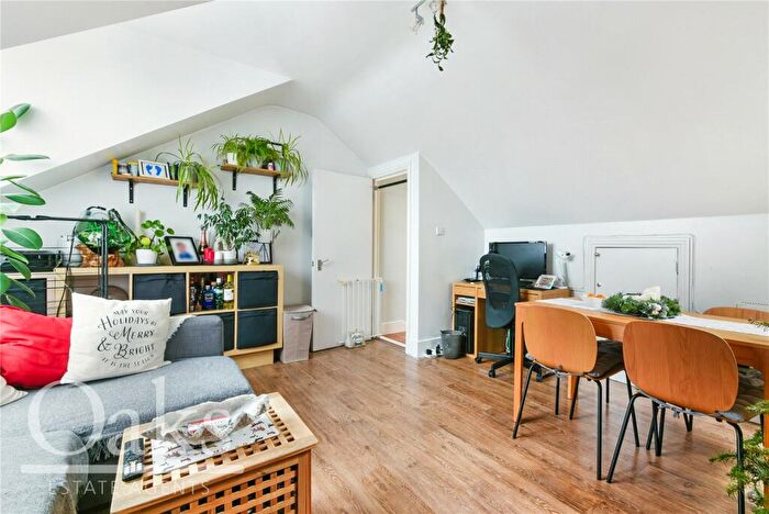 1 Bedroom Apartment To Rent In Stretton Road, Addiscombe, CR0