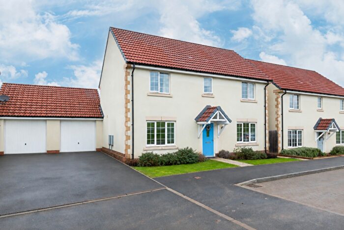 4 Bedroom Detached House For Sale In Bedroom Home In Quiet Location - Wells, BA5