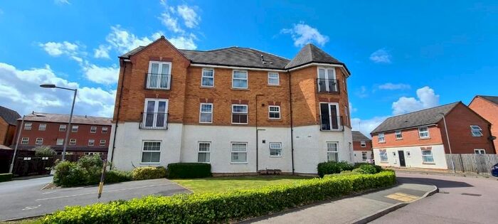 2 Bedroom Flat To Rent In Conyger Close, Corby, Northants, NN18