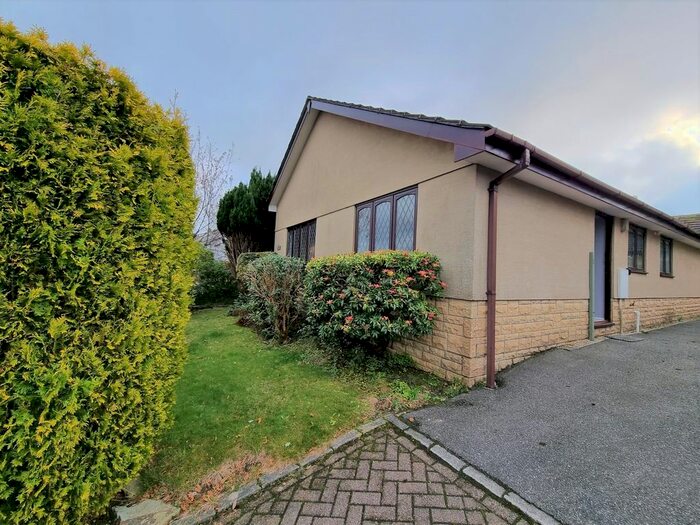 3 Bedroom Detached Bungalow To Rent In Oak Tree Close, Holmbush PL25