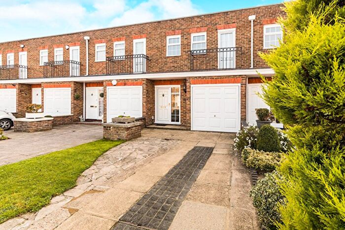 3 Bedroom Terraced House To Rent In Regency Way, Bexleyheath, Kent, DA6