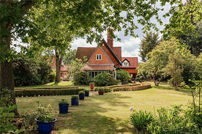 6 Bedroom Detached House For Sale In Church Road, Yelverton, Norfolk, NR14