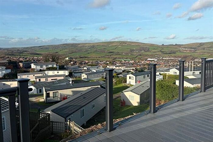Mobile/park Home For Sale In Panorama Road, Swanage, BH19