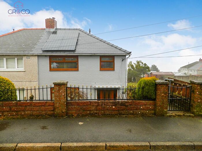 3 Bedroom Semi-Detached House For Sale In Gainsborough Road, Tredegar, NP22